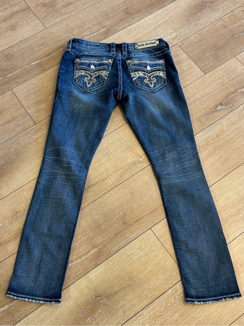 Rock Revival Keri Easy Straight Jeans Size 31 Dark Wash Embellished Bootcut